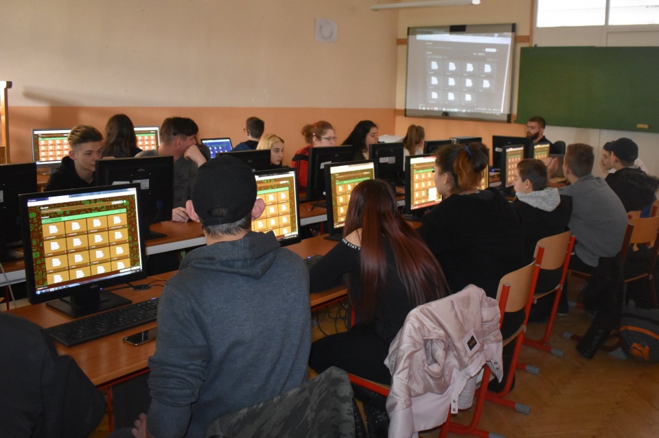 Programozási bemutató a Kósban